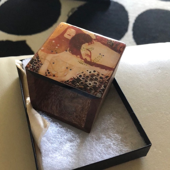 Unique n Artsy Bracelet - Picture 3 of 4